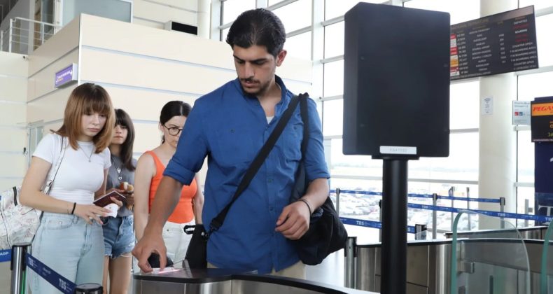 Tiflis Havalimanı’nda Yolculara eGate ile Hızlı Biniş İmkanı.