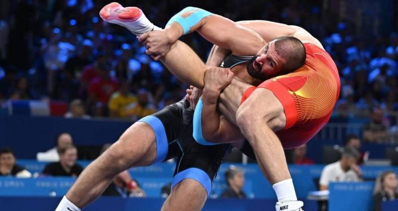 “Gürcü güreşçi Geno Petriashvili, Paris Olimpiyat Oyunları’nda serbest güreş 125 kg kategorisinde finale yükseldi.”
