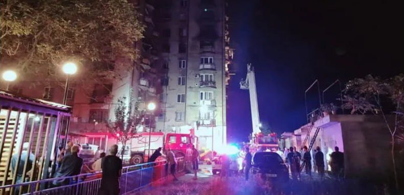Zugdidi’de yangın: İkiz çocuklar hayatını kaybetti, iki çocuk kurtarıldı.