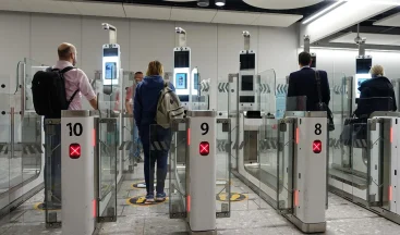 Abu Dabi Havalimanında Devrim: 2025’te Yüzünüz Uçuş Biletiniz Olacak!