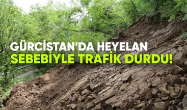 Mtskheta-Stepantsminda-Lars Yolunda Heyelan Nedeniyle Trafik Durduruldu