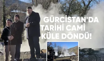 Gürcistan’da Tarihi Cami Yangında Küle Döndü